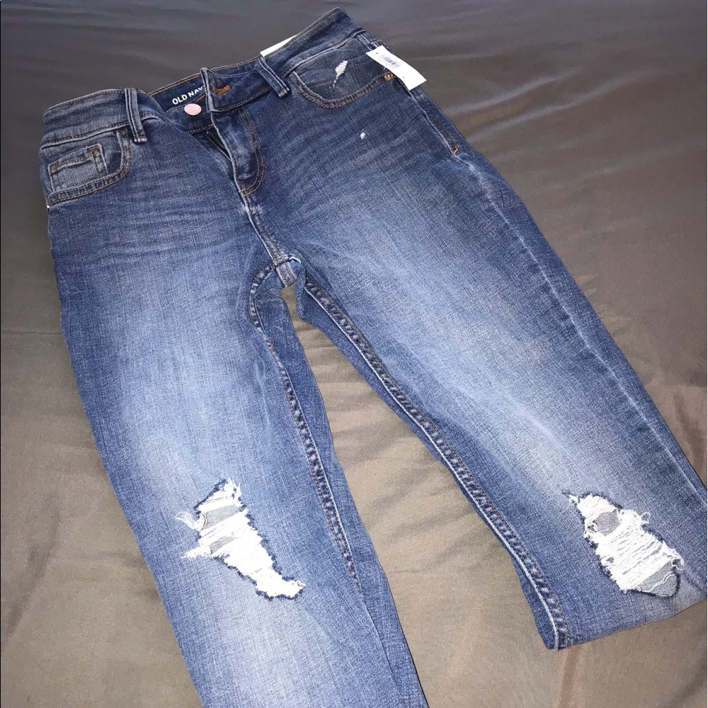 the cutest jeans with rips in the knee